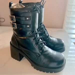 Vintage Mudd combat boots